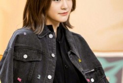 娱乐吃瓜女歌手是谁,她如何成为话题焦点？