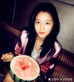 娱乐吃瓜君关晓彤,娱乐圈的“吃瓜”女王，揭秘明星幕后故事